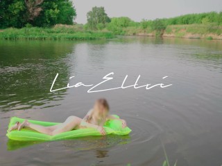 Sex With A Russian Bitch On The Riverbank After Swimming.